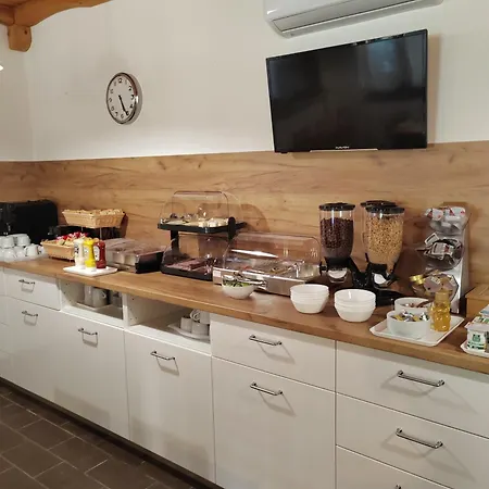 Gerber Garden 4*